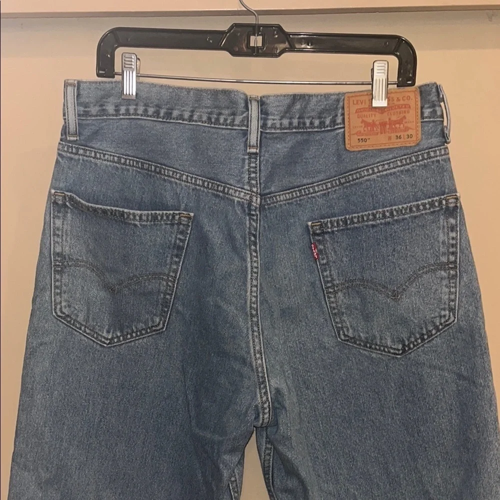 Levi's Men's Blue Jeans 550 size 36W 30L preowned